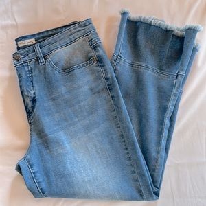 Tribal Ankle/Cropped Flared Raw Hem Light Was Jeans Size 8